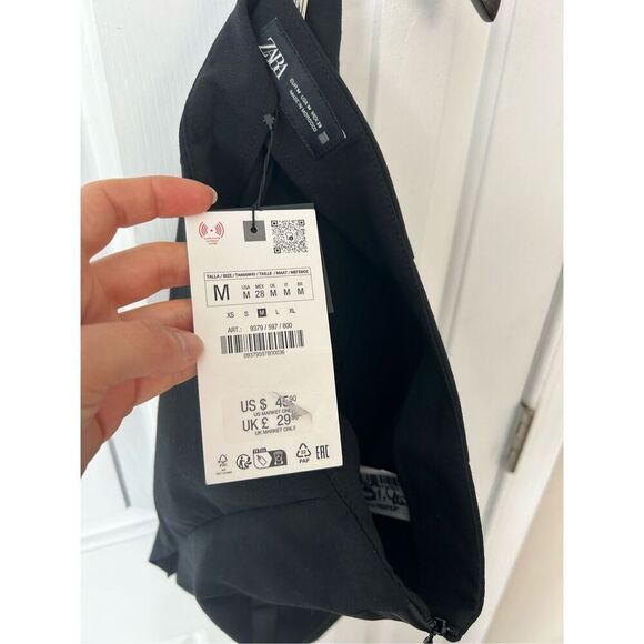 Zara Mini skort with a high waist Invisible back zip closure size M black - Picture 5 of 8